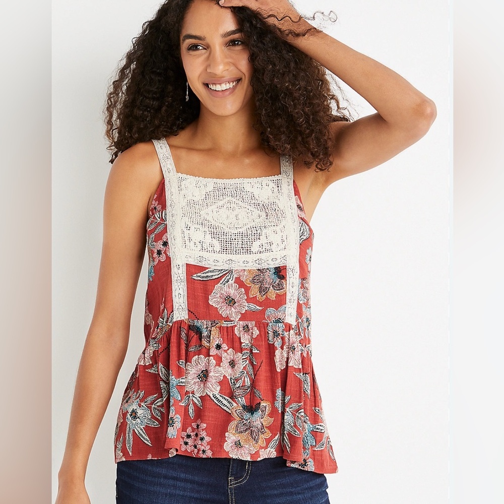 Maurice’s Floral bib embroidered tank medium EUC